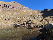 15 Al Lago di Pietra Quadra (2116 m) con vista verso il Pietra Quadra